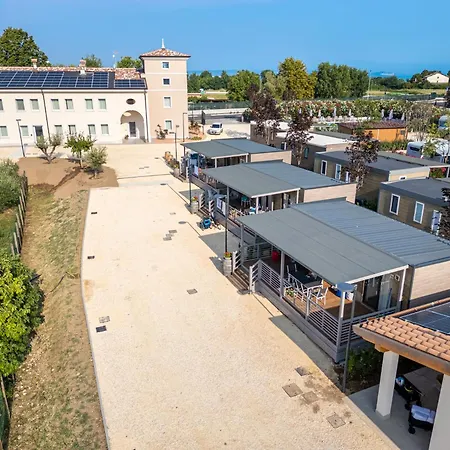 I Campi Wine Relais Mobile Homes * Ronchi (Veneto)